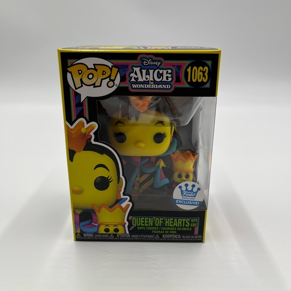 Alice in Wonderland Funko Shop Black Light POP Bundle Set + 4 Free Pop Protector - Picture 10 of 16